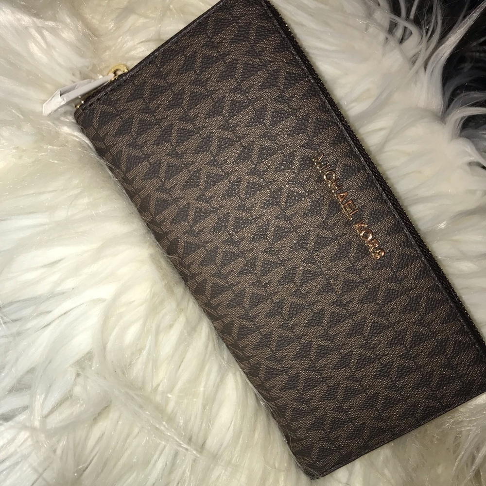Michael Kors wallet